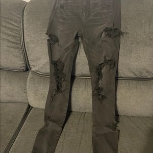 American eagle size 0 black distressed jeans.